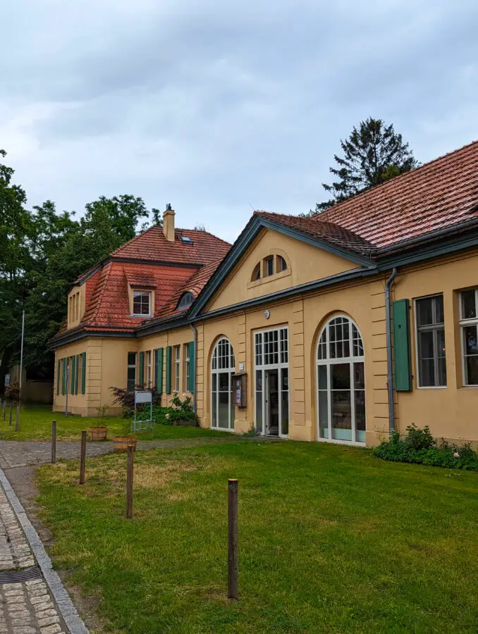 Kavaliershaus Krumke, Schlosspark Krumke, Schloss Krumke, Sehenswürdigkeiten der Altmark, Ausflugstipps Altmark, Schlösser in Sachsen-Anhalt