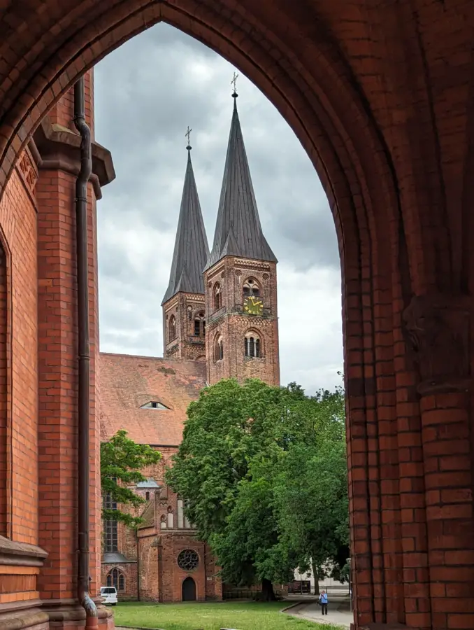 Der Stendaler Dom ist ein Meisterwerk der Backsteingotik, die schönsten Kirchen und Klöster der Altmark