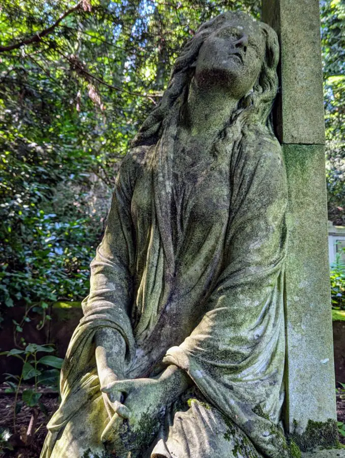 Sehenswürdigkeiten Saarbrücken - alter Friedhof Alt Saarbrücken