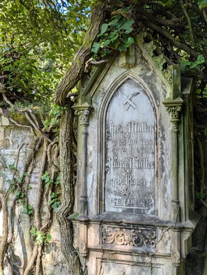 Sehenswürdigkeiten Saarbrücken - alter Friedhof Alt Saarbrücken