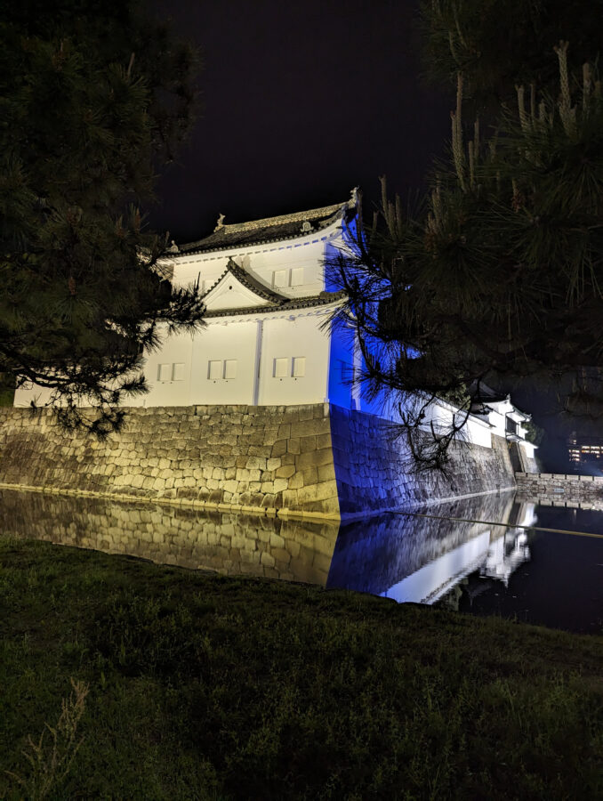 Das Schloss Nijo-Jo gehört zu den wichtigsten Sehenswürdigkeiten von Kyoto und ist mindestens so sehenswert wie der Kaiserpalast. 