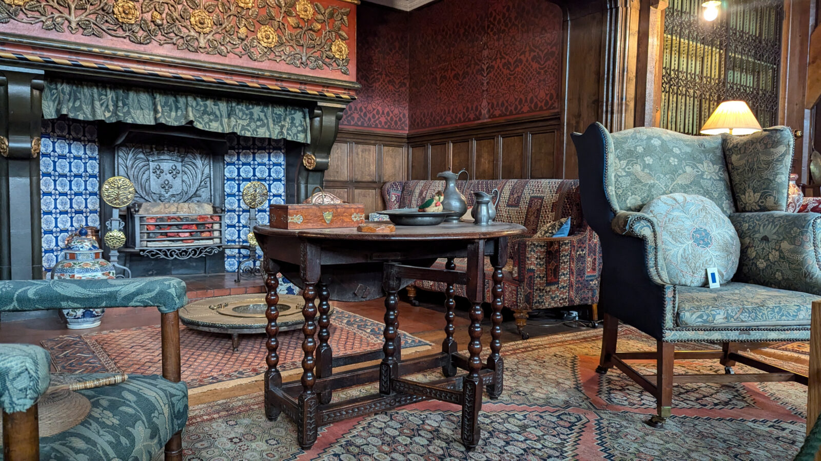 Präraffaeliten in Birmingham, Arts and Crafts in den Midlands, William Morris im Wightwick Manor