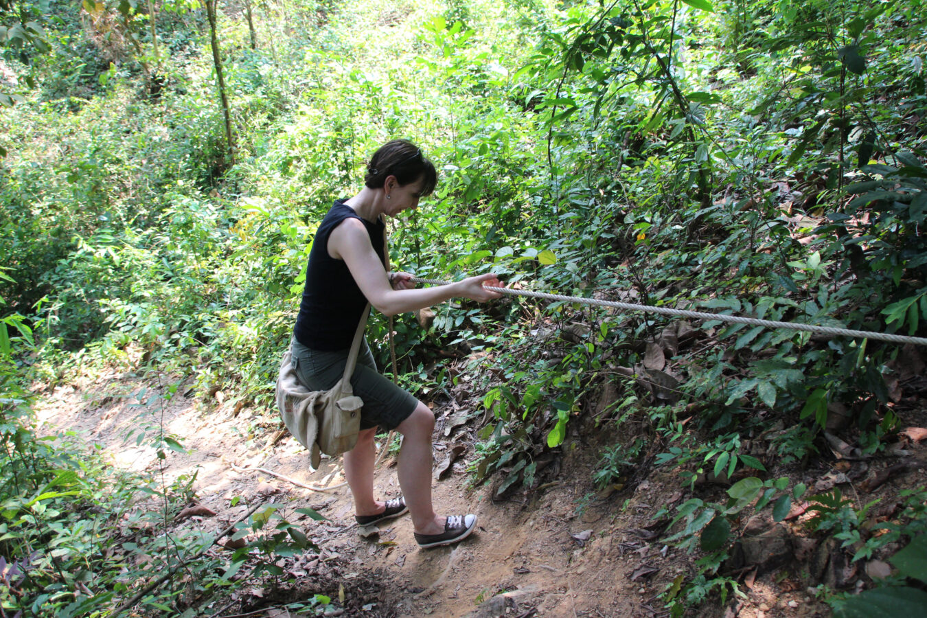 Wandern in Kambodscha, Wandern im Nationalpark in Kep, Kambodscha, sehenswerte Stadt am Meer in Kambodscha